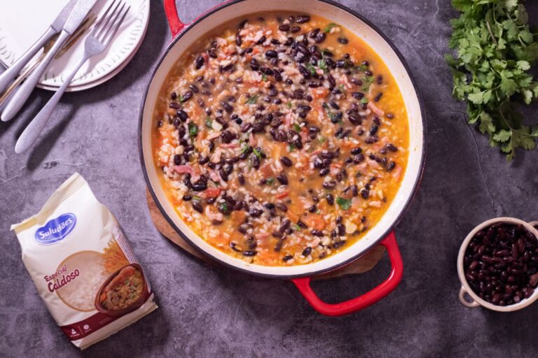 Foto de Arroz Com Feijão Preto: Guia Completo Para Saborear