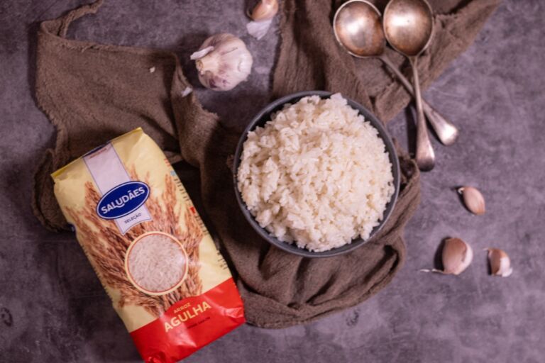 Foto de Arroz de alho: receita fácil e deliciosa